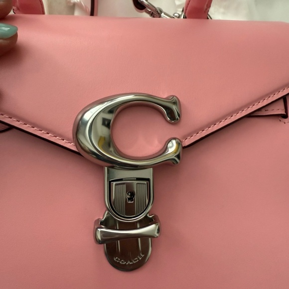 COACH Sammy 21 in glove tanned leather. - Picture 13 of 16